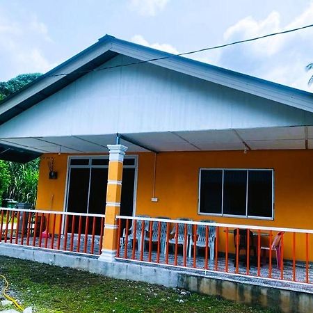 Mukut Coral Chalet Kampong Mukut Εξωτερικό φωτογραφία