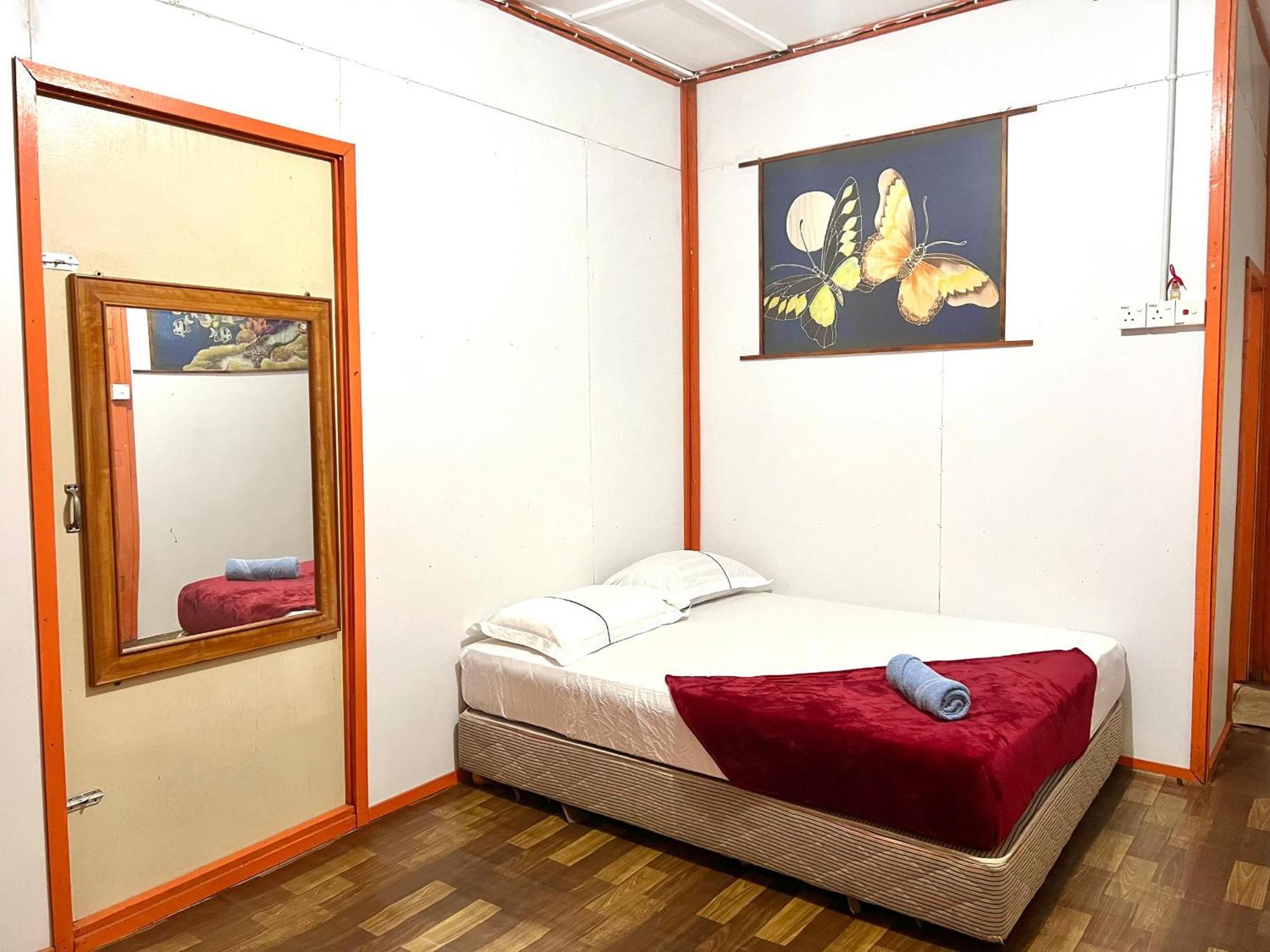 Mukut Coral Chalet Kampong Mukut Εξωτερικό φωτογραφία